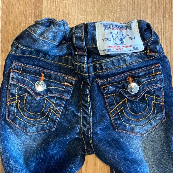 2T True Religion Jeans - Picture 2 of 3